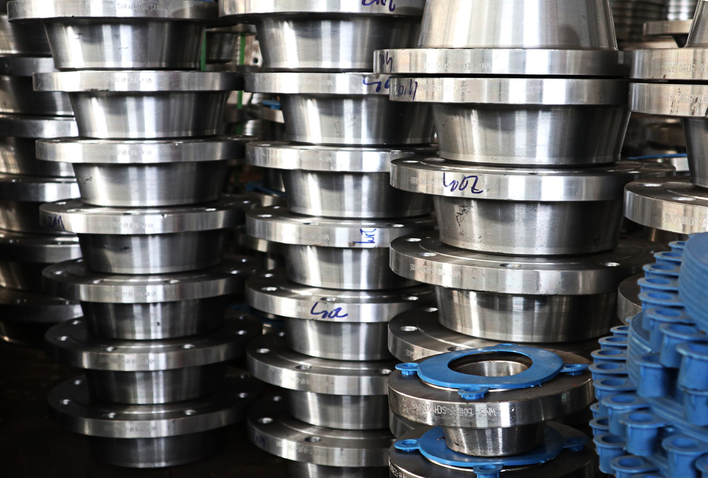 加工不銹鋼法蘭時存在什么樣的問題以及如何解決？